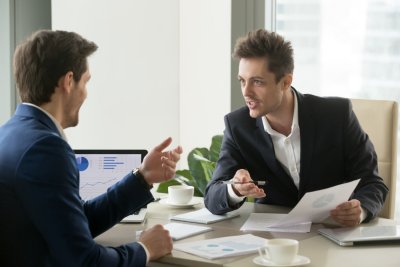 Is het inhuren van een financieel adviseur een goed idee?